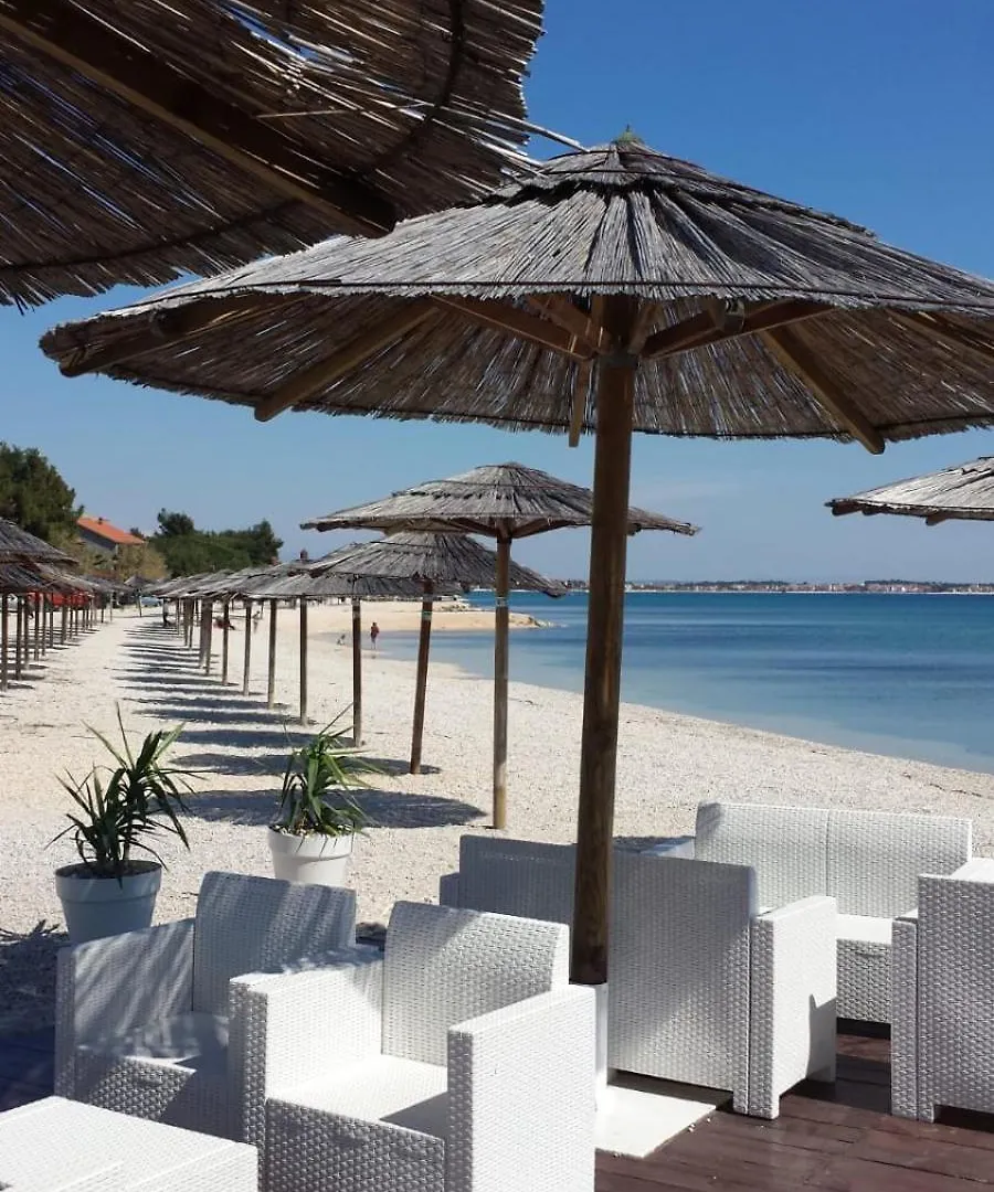 Villa Mirakul Vir Apartman